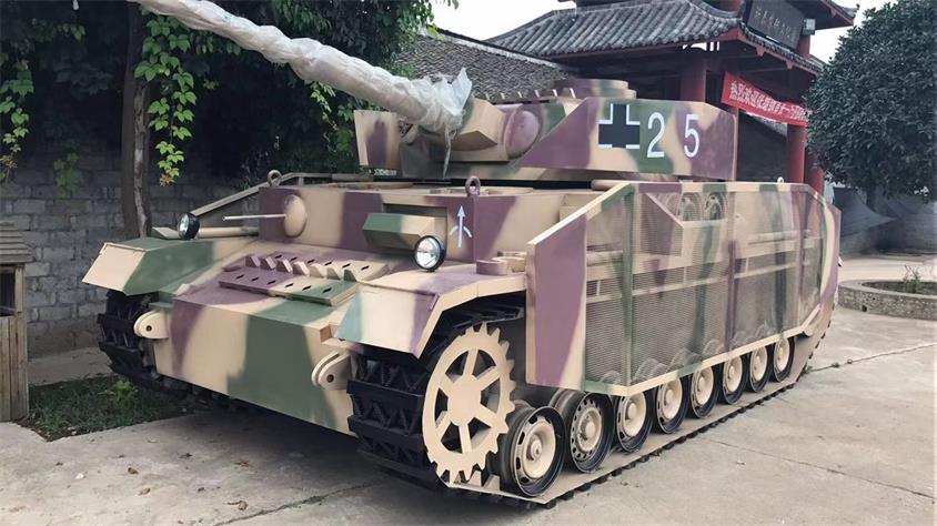 新绛县坦克模型
